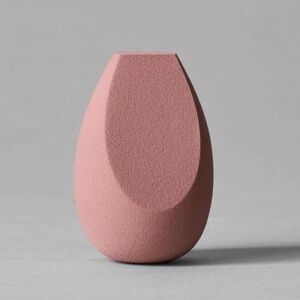 Skinn Cosmetics Beauty Sponge - Pink Sponge with Smooth Surface Ideal for Makeup